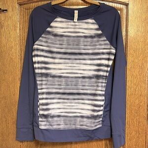 Under Armour Dri Fit Pullover Shirt with Pockets